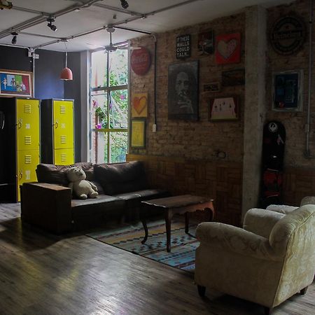 Hostel Savassiベロ・オリゾンテ エクステリア 写真